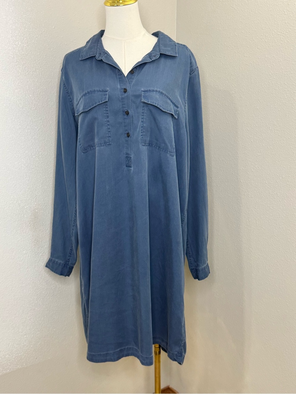 Old Navy Women’s XL Chambray Tencel Shirt Dress Blue Long Sleeve Utility Good
